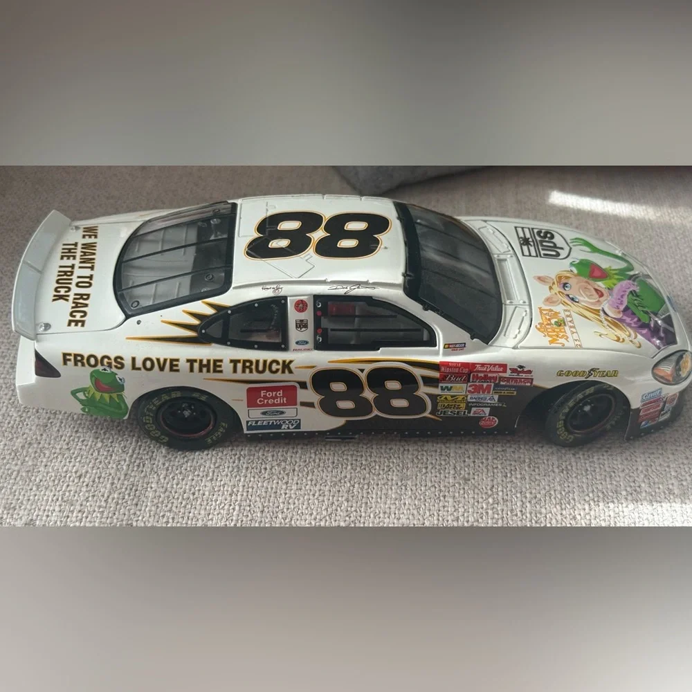 Nascar Dale Jarrett Muppet Show 25 Years Die-Cast Car
